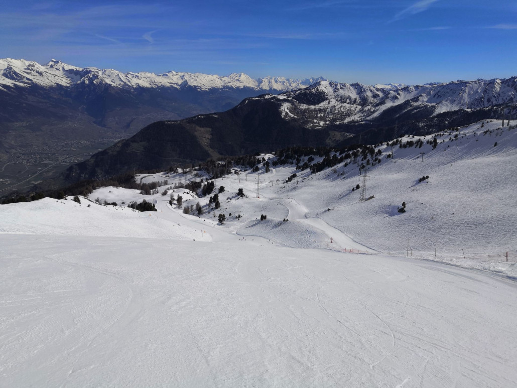 11:01 Uhr: Der Sektor von La Tzoumaz überzeugte auch dieses Mal sehr. Alle Pisten waren top, auch jene auf der Südseite.