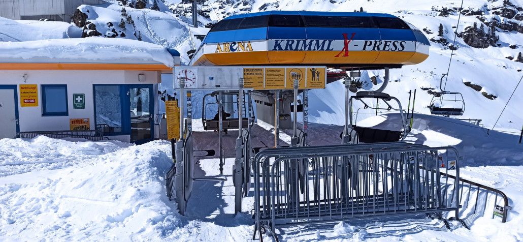 ZumAbschluss präsentierte sich der Krimml-X-Press bei meiner letzten Fahrt in strahlendem Sonnenschein
