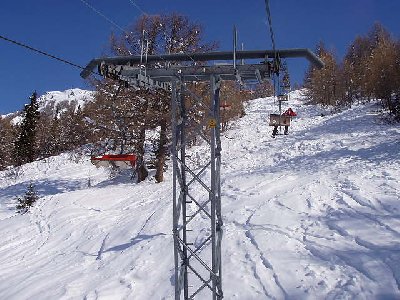 Sitze sind Extrem unbequem.<br />1040m lang