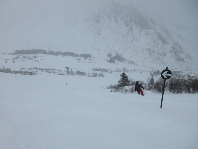 Birkhahnabfahrt, im Hintergrund die 8-MGD Alpkogel