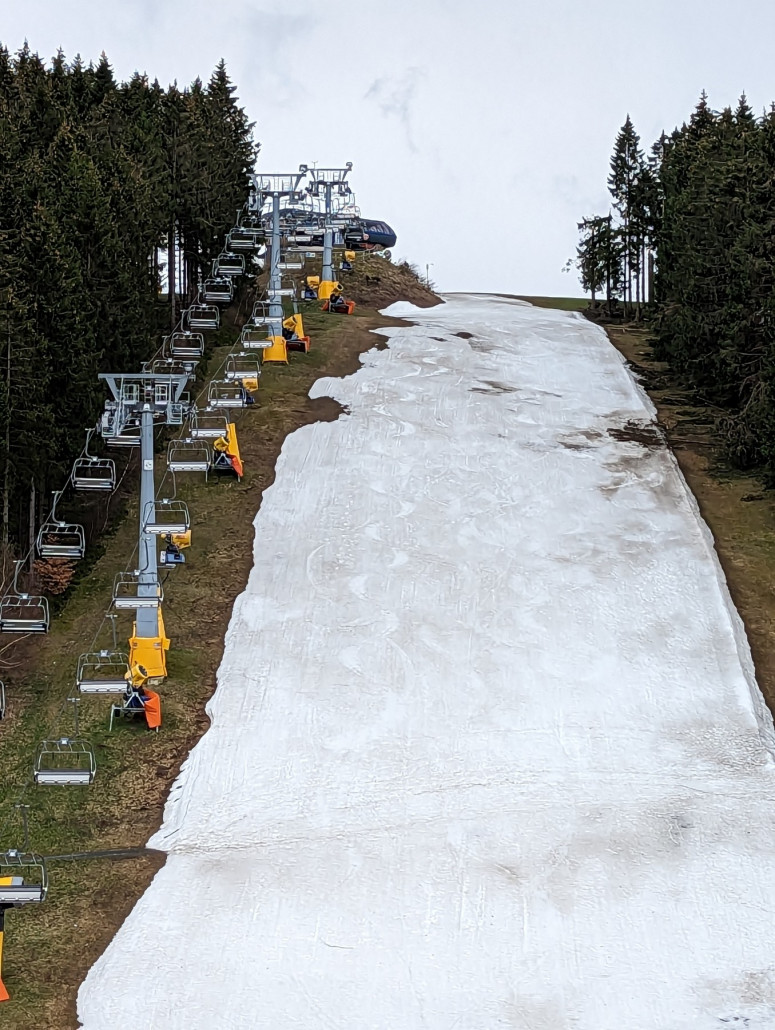 Links eine meiner beiden Spuren.