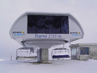 6KSB &amp;quot;Tsarva&amp;quot; Bergstation. Neue Aufkleber auf Stationen und Sesseln.