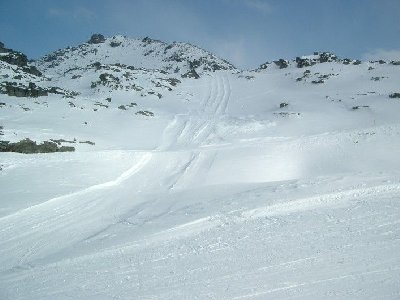Piste Bella Tola. Die einzige geschlossene Piste im Skigebiet.