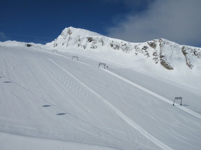 Schmiedingerkees mit den 2-SL Kitz und den Gletscherpisten