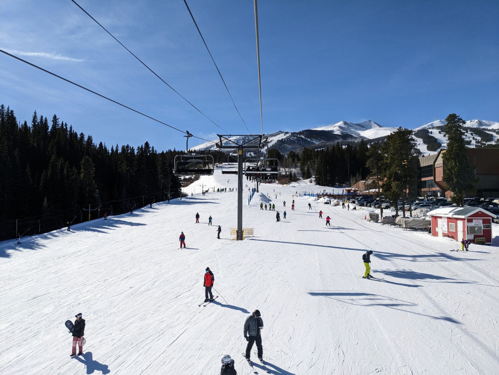 Auf dem Quicksilver Chair, Anfängergelände leicht oberhalb des Städtchens