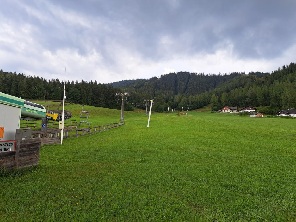 Die 4-CLD und ein SL.