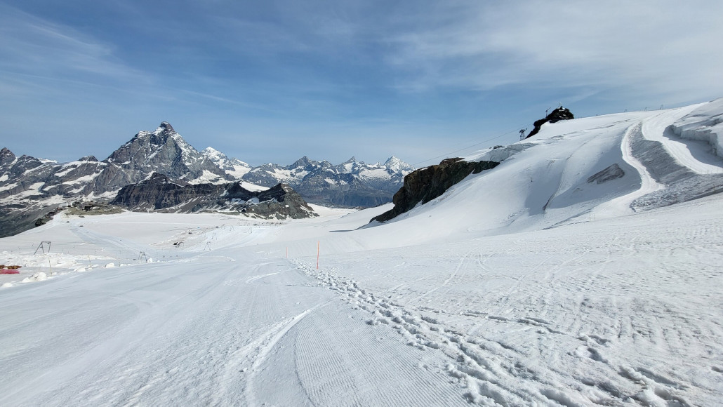 Die schöne neue Schwarze schon geschlossen, trotz ausreichend Schnee. Bloß nicht zu viel Aufwand betreiben.