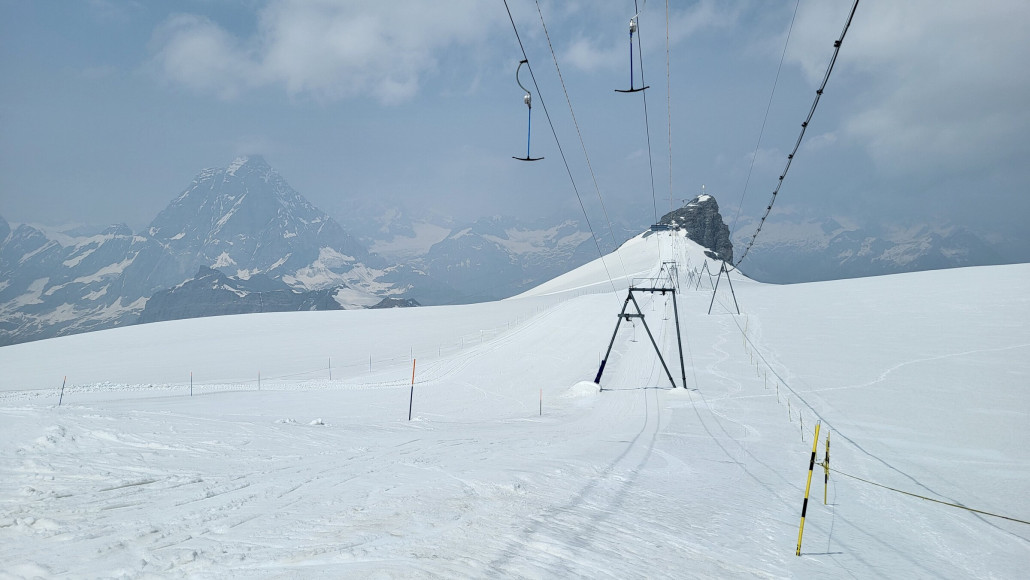 Breithorn nach ein paar Tagen heute mal wieder offen, sogar bis 14 Uhr.