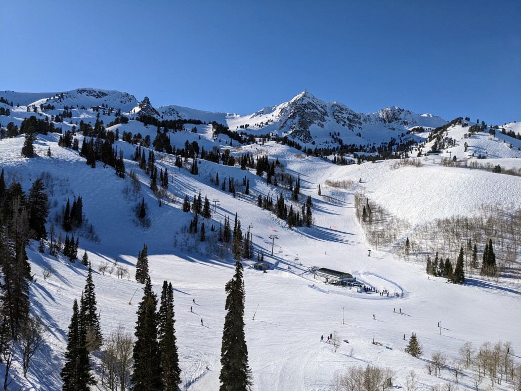 Talstation des Middle Bowl Chair