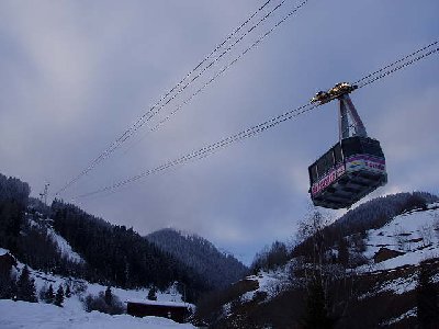 Nochmals Trasse. Eigendlich Ideal für eine stinknormale 8EUB von Doppelmayr.