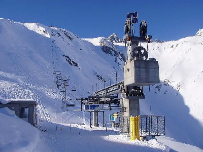 Anlage ist 894m lang und macht 320 Höhenmeter