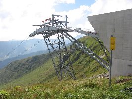 Stütze vor der Bergstation