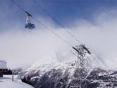 Nochmals. Tolle Anlage wenn sie nur ein Stationsdach hätte. :-(