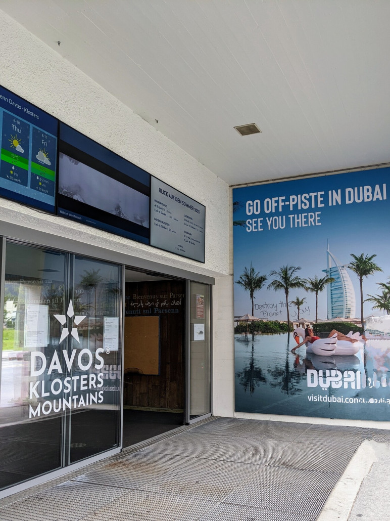 Zwei Welten: Davos, Dubai, wo sind wir? Scheint eine gute Partnerschaft zu sein, D &amp; D