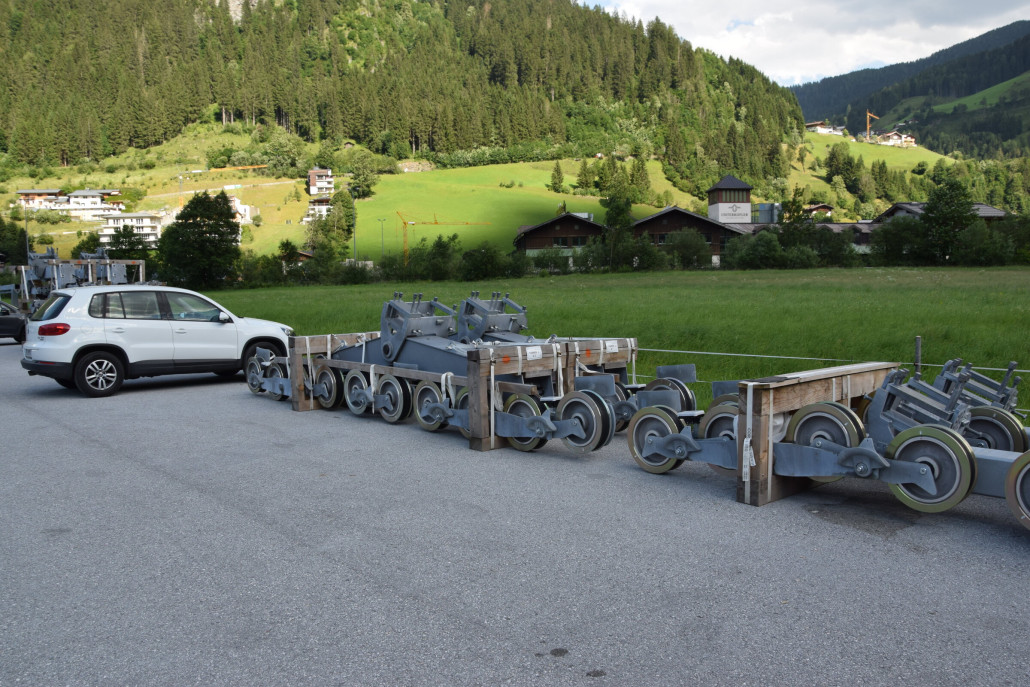 Materiallager am Parkplatz