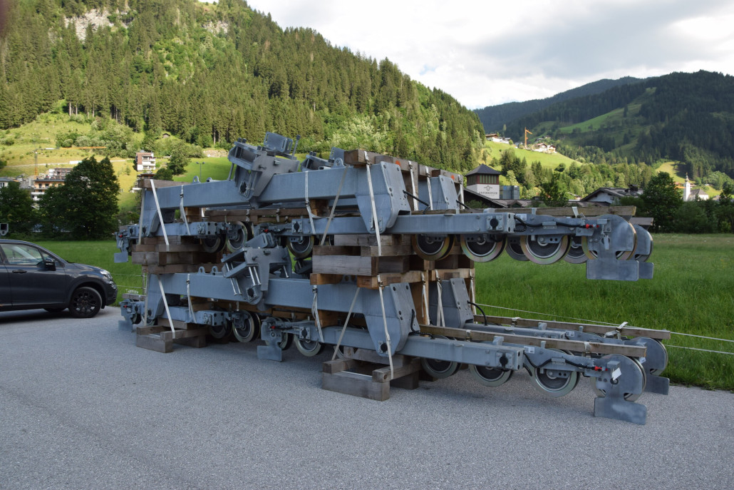 Materiallager am Parkplatz