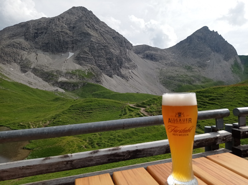 Auf der Terrasse der Rappenseehütte