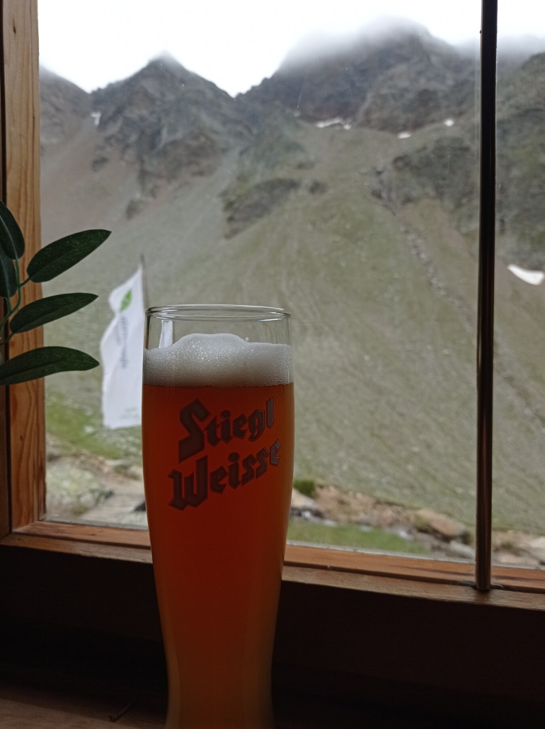 Auf der Edmund-Graf-Hütte am 25.07.. Nur von drinnen, draußen hat es 6 Grad.