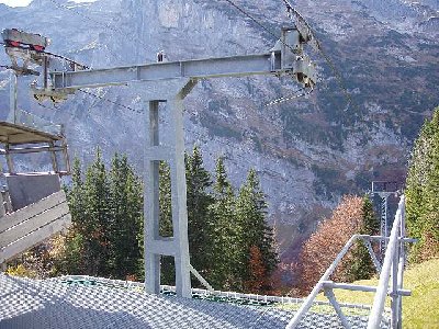 Stützen stammen von einem Skilift