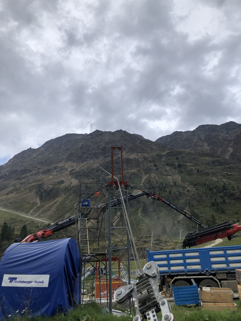 Beeindruckende Materialseilbahn