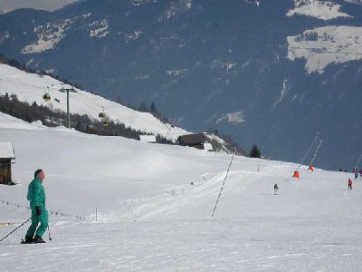 Ladisabfahrt, fast 80% Schussstrecke, in der Mitte der Abfahrt Weiberkessl
