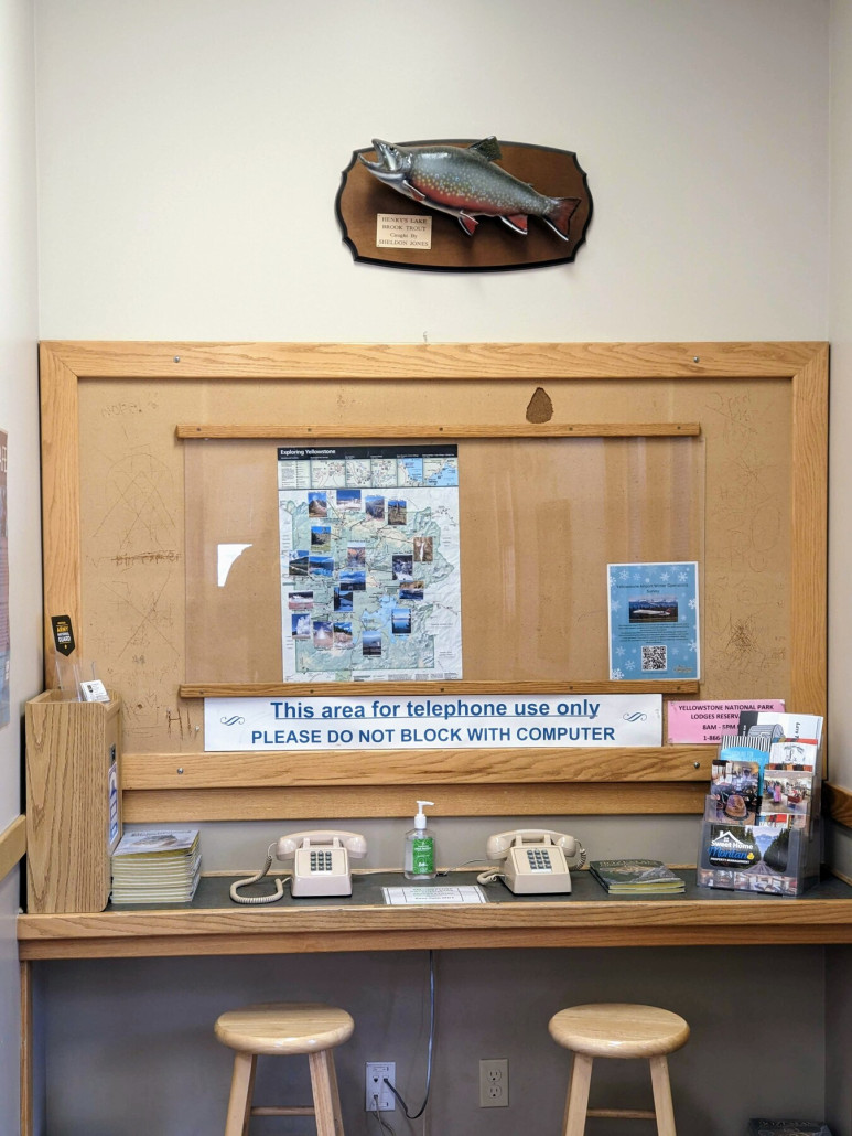 Das Telefon in der Gästeinformation von West Yellowstone