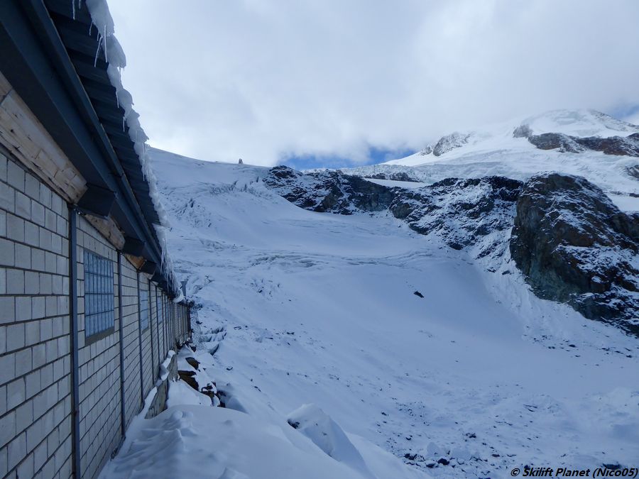 Felskinn-Stollen und ehemalige Stollenausgangspiste