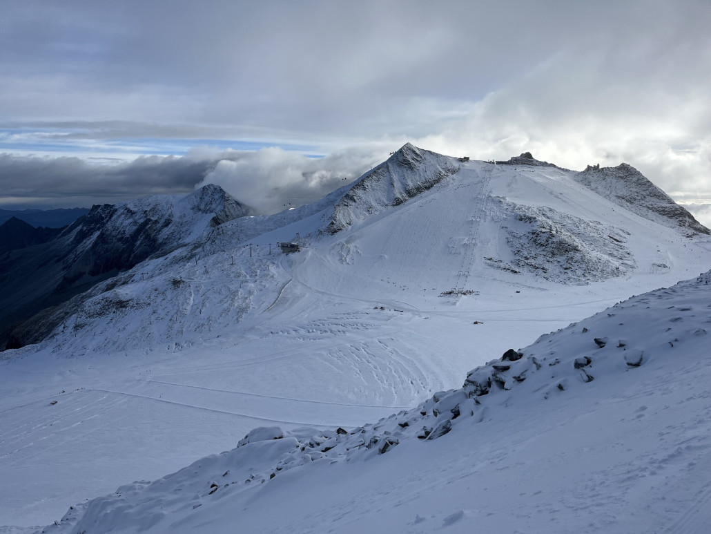 Zu Beginn drückt sogar etwas die Sonne durch.