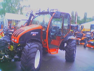 Reform Mounty, Bergtraktor mit Allradlenkung