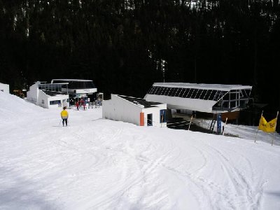 Talstation des 4-CLD-B Bergbahn Tauplitz / Sektion II und Bergstation des 4-CLD-B Bergbahn Tauplitz / Sektion I