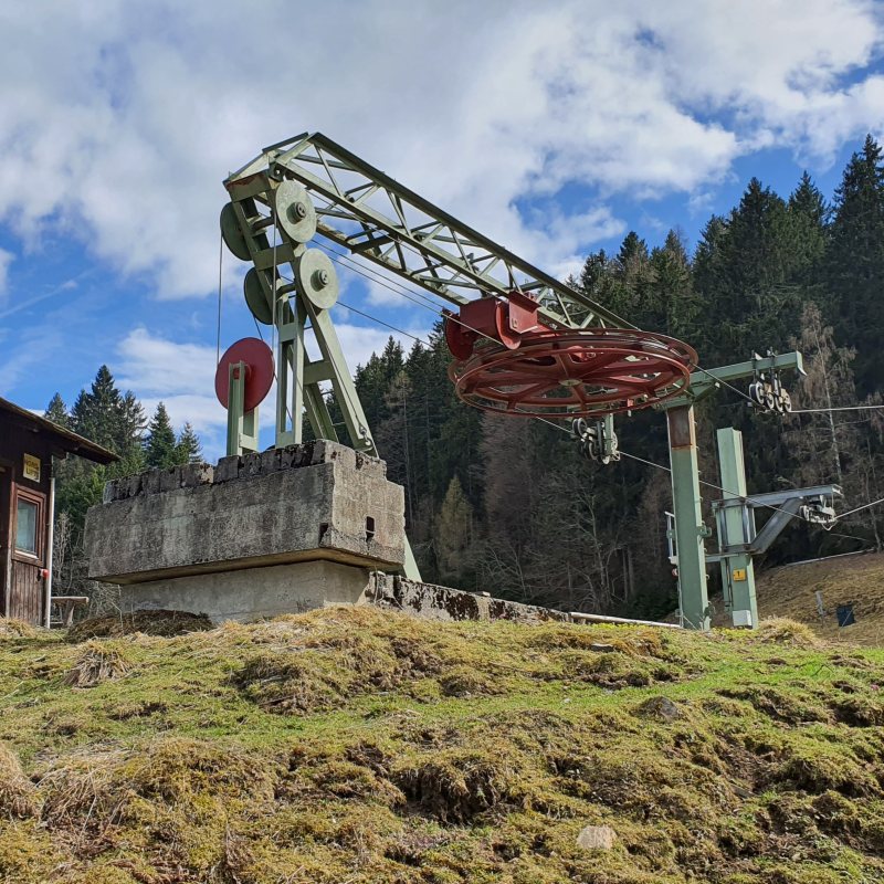 Gewichtsabspannung des Nordlifts (Simonhöhe).