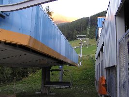 Stationseinfahrt und Strecke