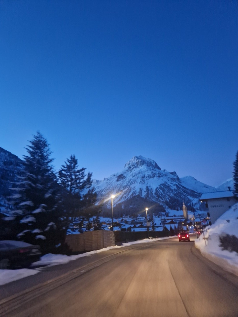 Davosschneehatte_2023_by_Markus_Hahn (2).jpg