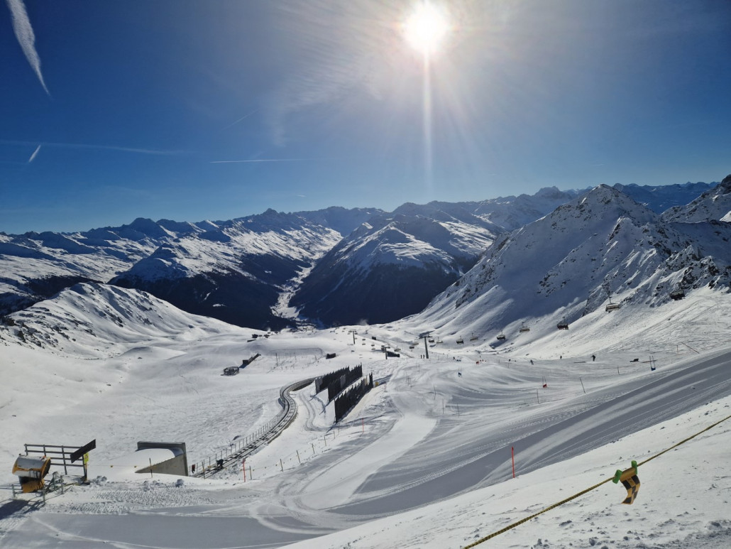 Davosschneehatte_2023_by_Markus_Hahn (8).jpg