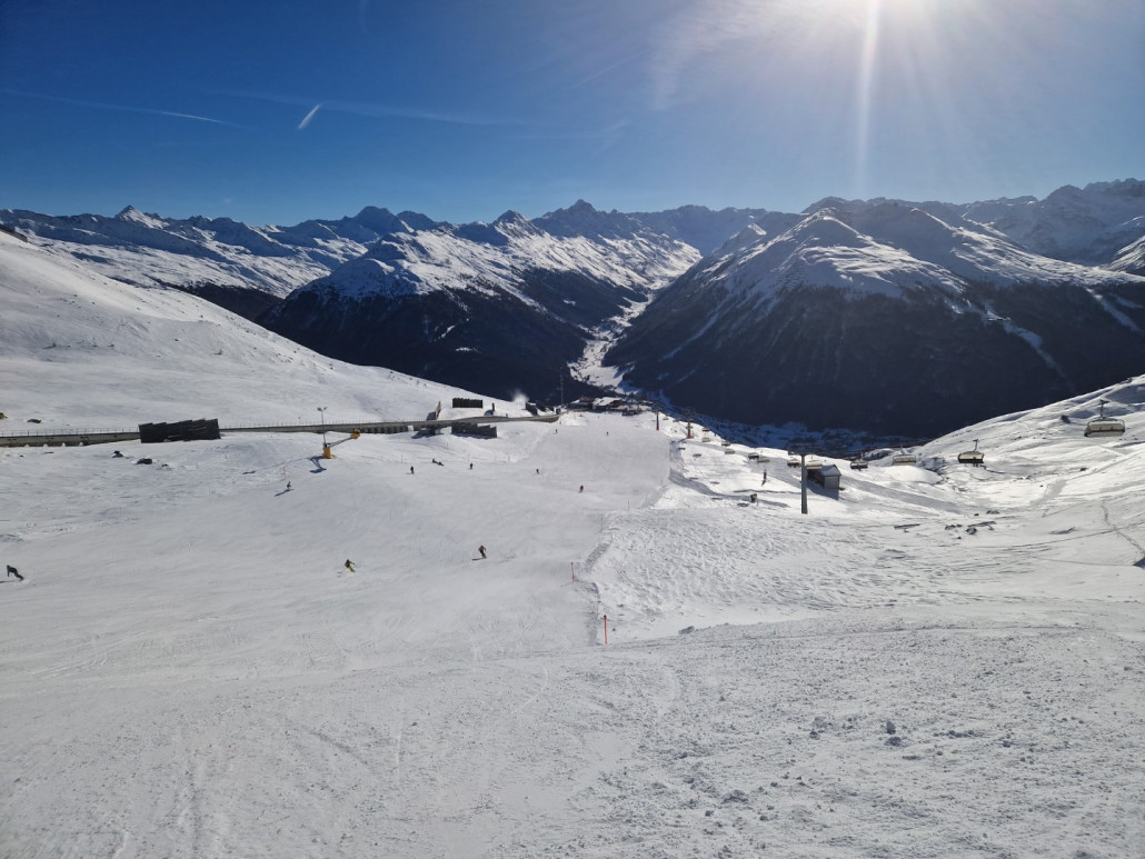 Davosschneehatte_2023_by_Markus_Hahn (9).jpg