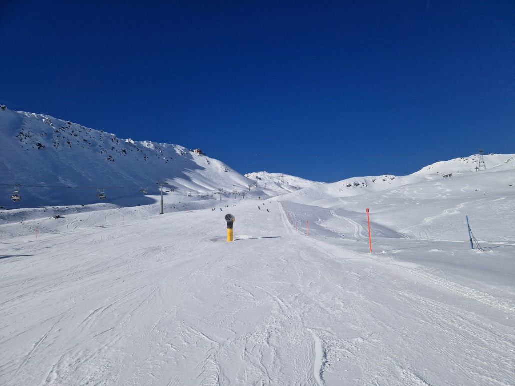 Davosschneehatte_2023_by_Markus_Hahn (12).jpg