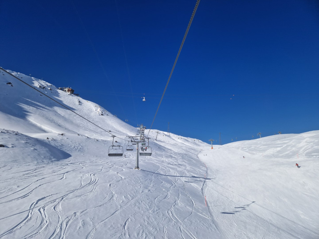 Davosschneehatte_2023_by_Markus_Hahn (14).jpg