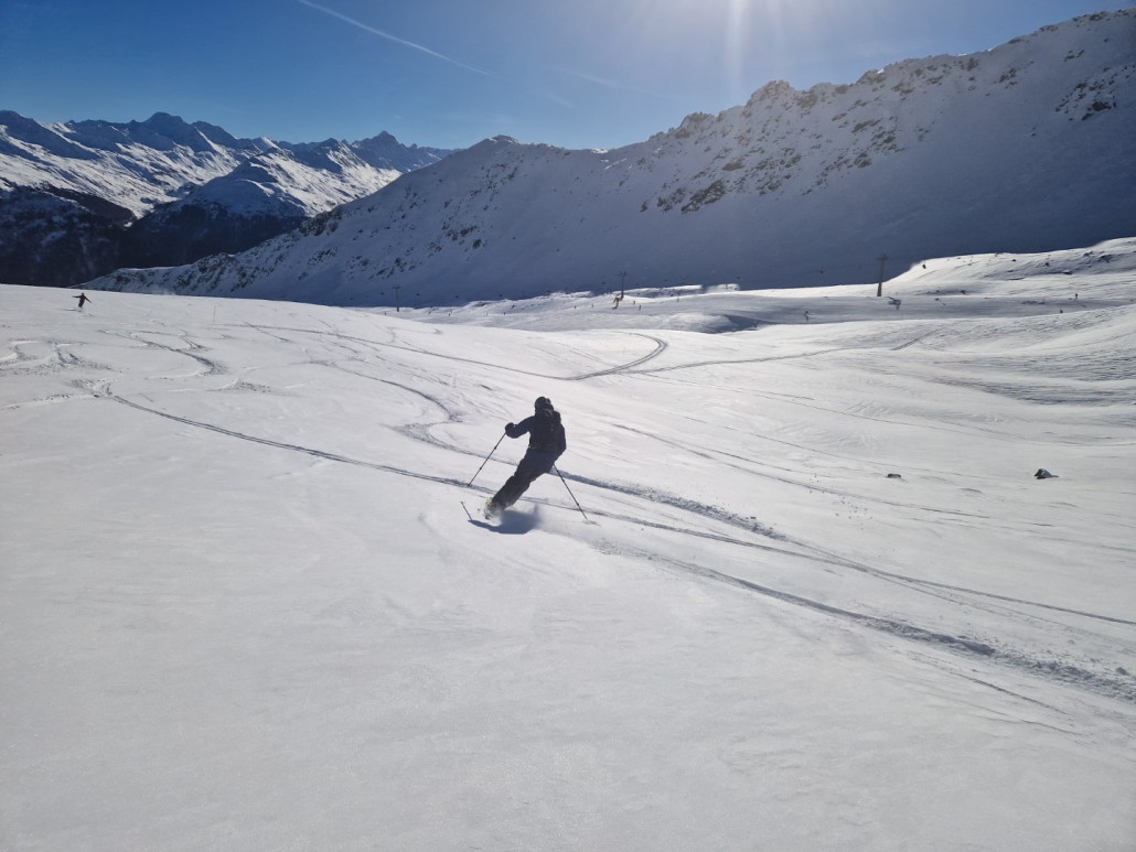 Davosschneehatte_2023_by_Markus_Hahn (16).jpg