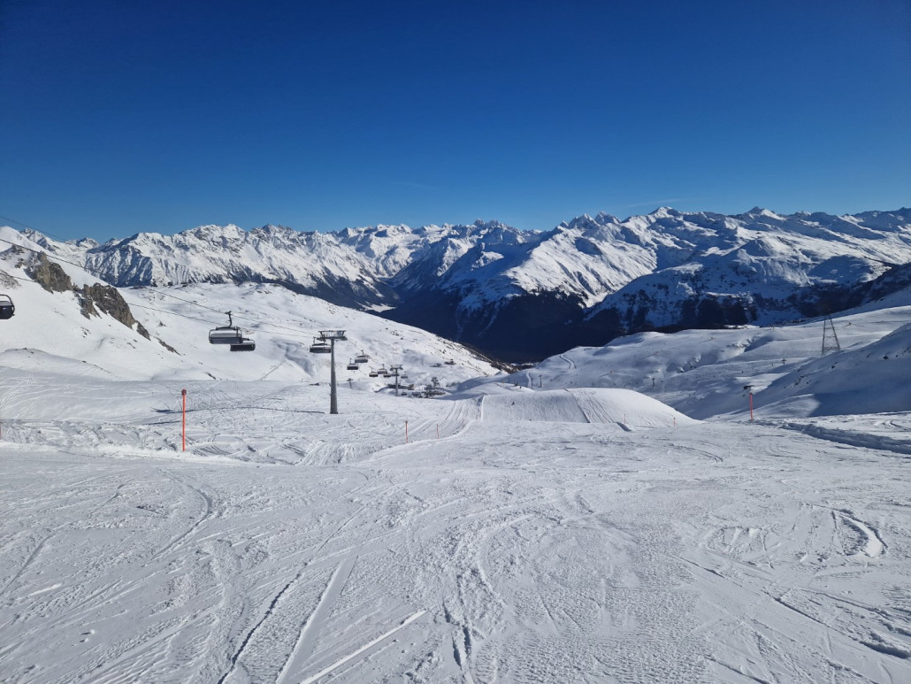 Davosschneehatte_2023_by_Markus_Hahn (22).jpg