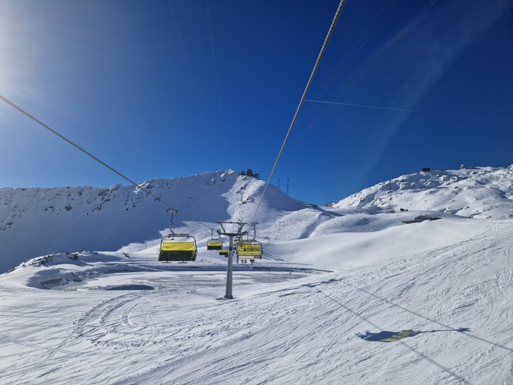 Davosschneehatte_2023_by_Markus_Hahn (23).jpg