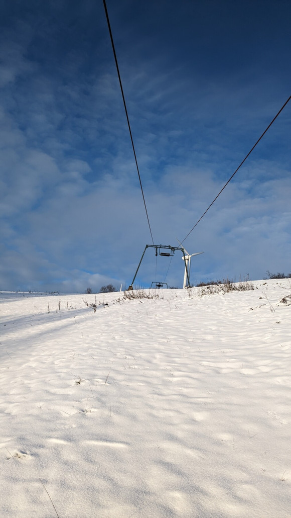 Und die faule Sau hat auch noch auf halber Strecke aufgehört, obwohl es keine Mittelstation gibt.