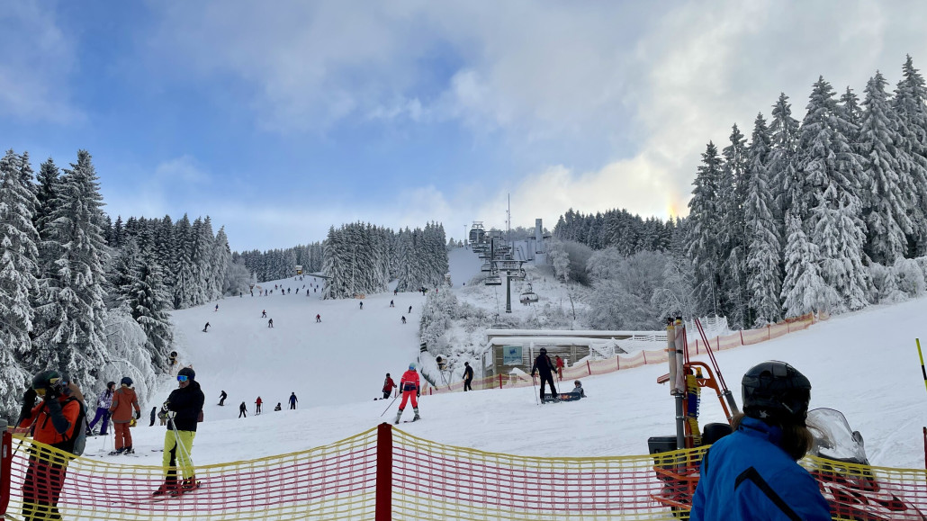 Die "Menschenmassen" hielten sich in Winterberg-Verhältnissen noch in Grenzen