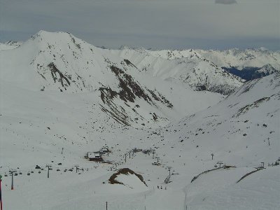 Hier noch ein Bild vom Nachmittag. Könnte hier vielleicht ein Ortskundiger den Bergkamm markieren hinter dem sich das Masnergebiet befindet