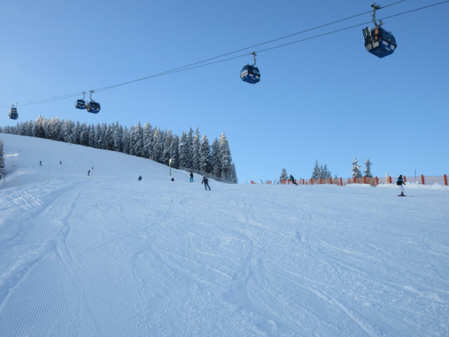 Piste 206, darüber die 8-MGD Asitz II