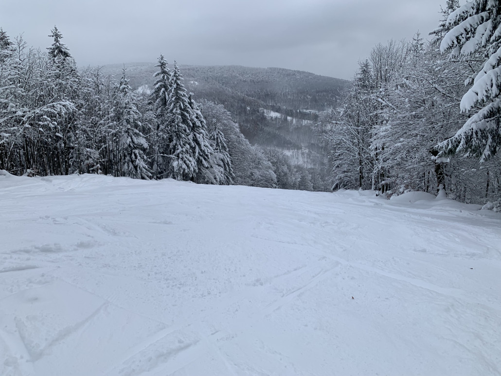 Beginn Piste (4) Pařezovka von der (5) aus