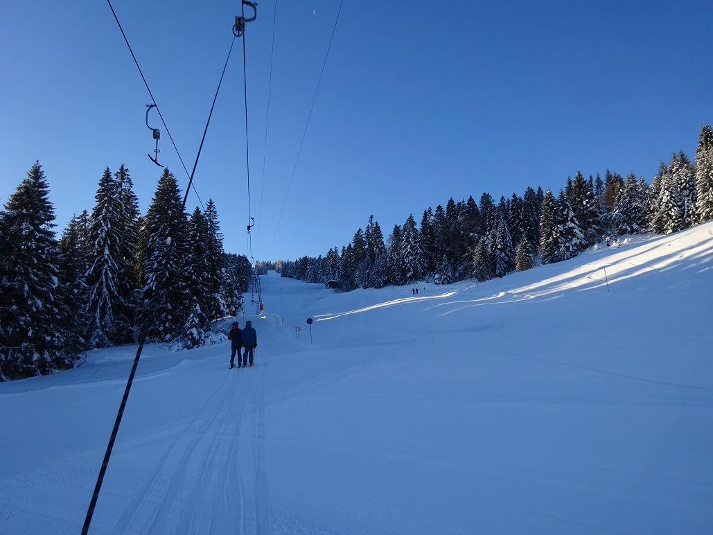 Dann ging es los im Hochälpelelift