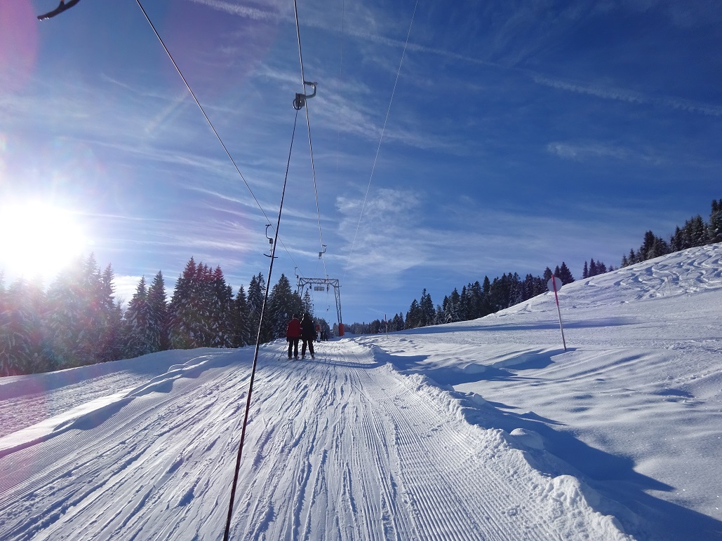 Perfektes Skiwetter im Kurzbügler Hochälpelelift, so muss das für mich sein :D