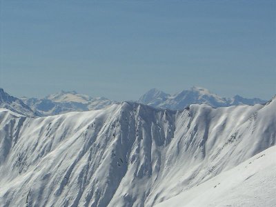 Im Hintergrund, Blick auf Chevedave Königsspitze und Ortler