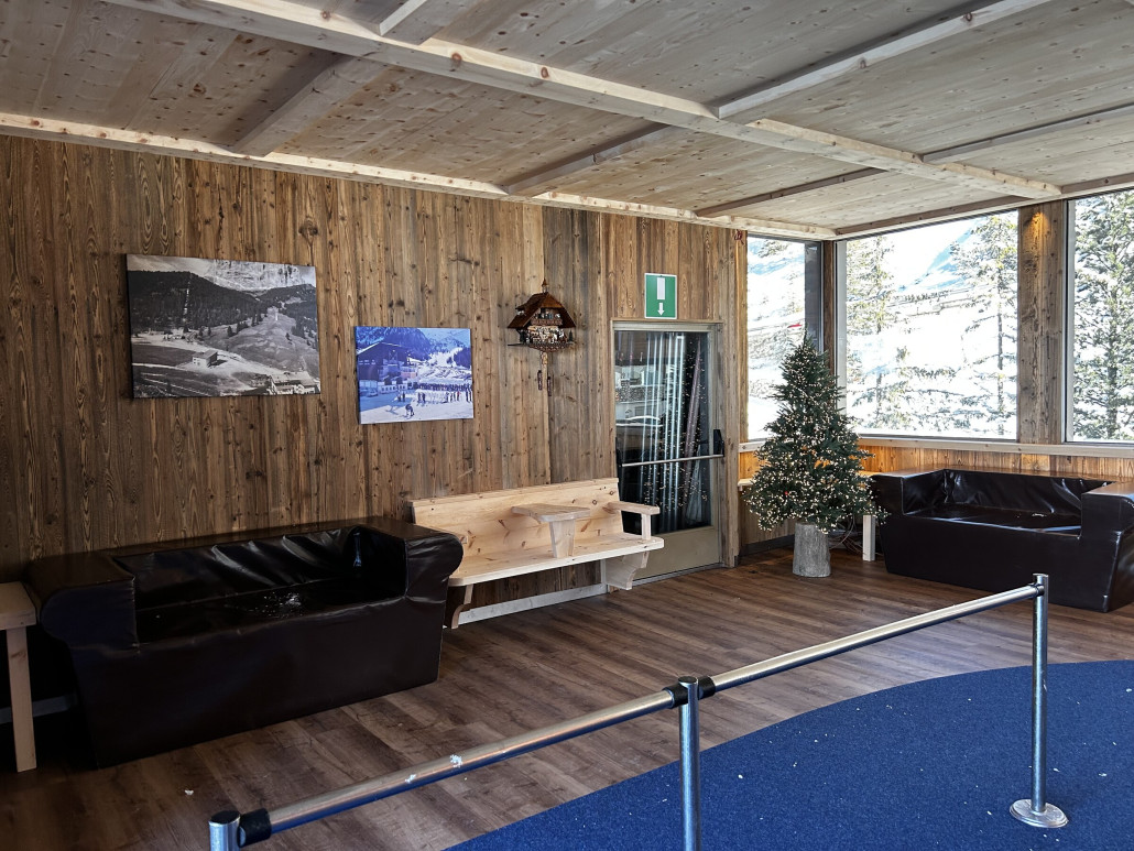 Die Talstation der Piz Sella Bahn wurde zu einer Stube umgebaut.