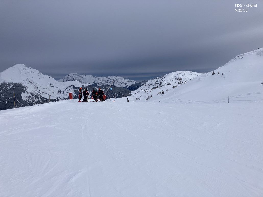 Von der Bergstation des Sessellifts Chaux des Rosées